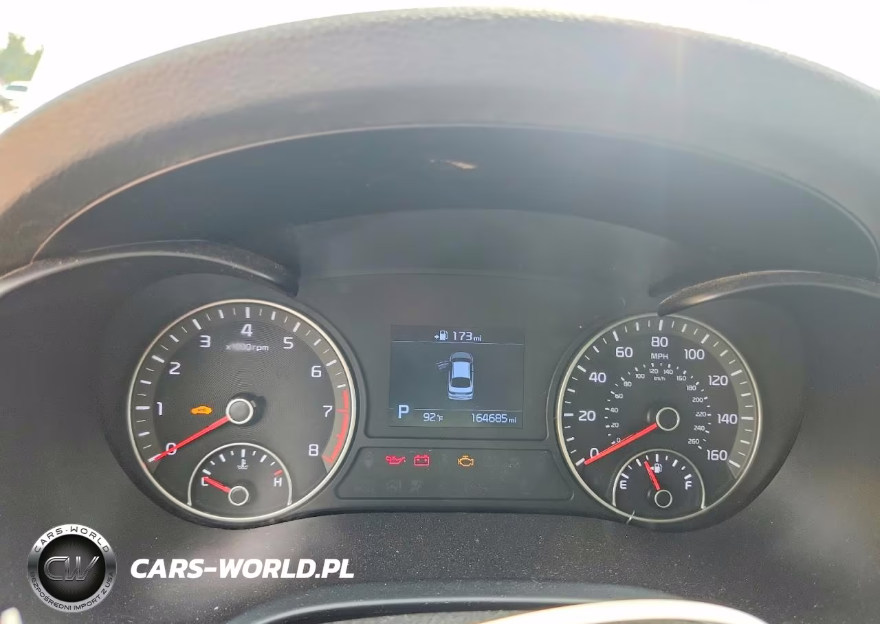 2019 Kia Optima S VIN:5XXGT4L37KG362525 - 9
