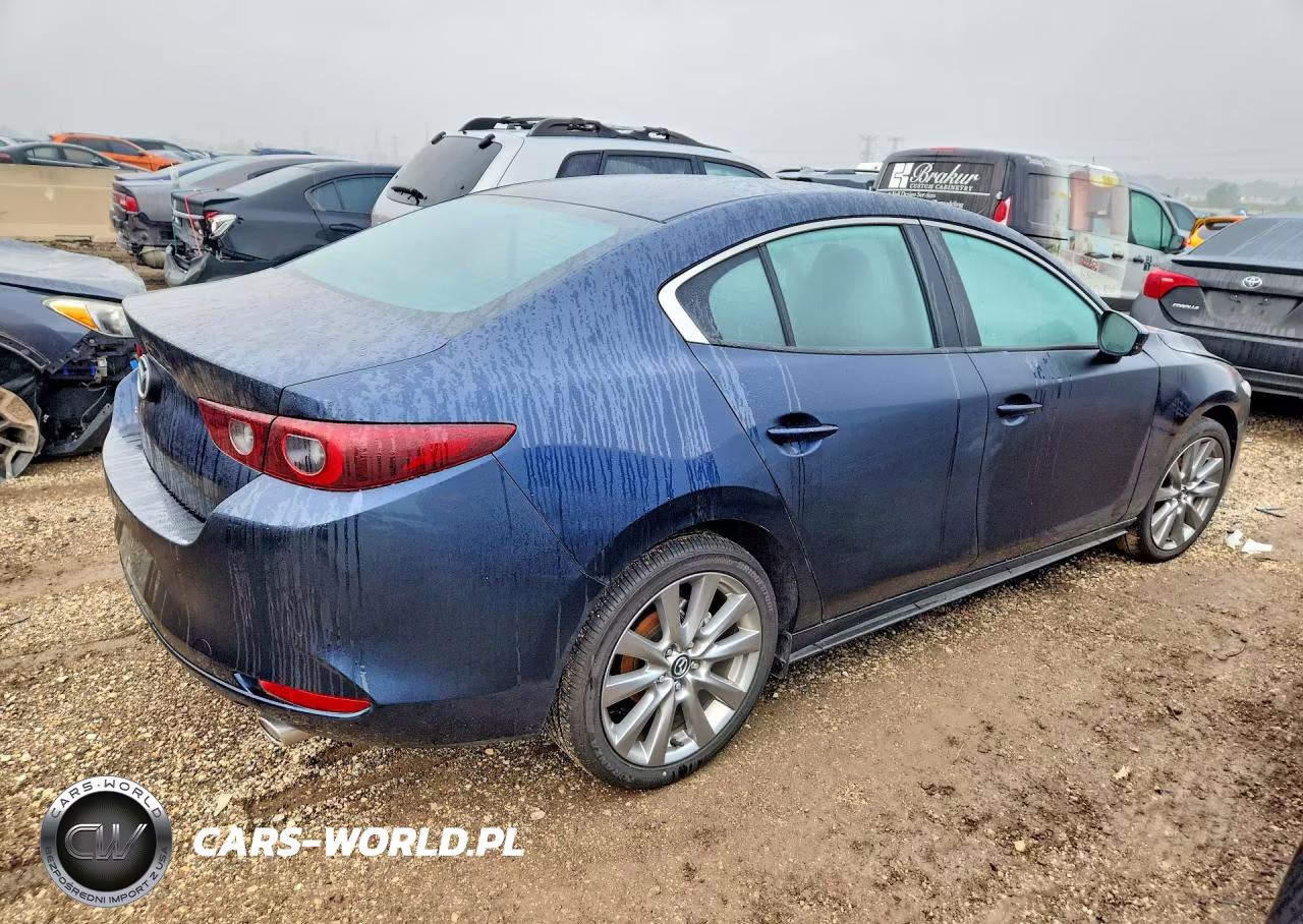 2026 Mazda 3 Preferred VIN:JM1BPACLXT1860292 - 3