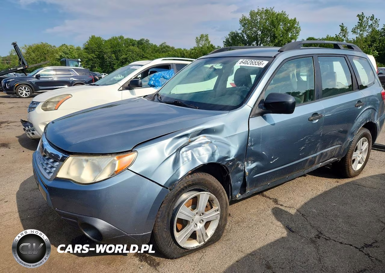 2013 Subaru Forester 2.5X – zdjęcie 1 z 13