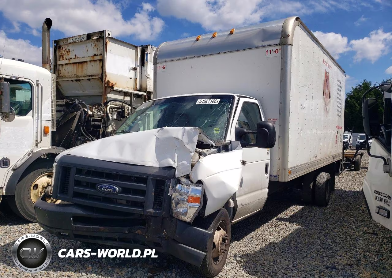 2019 Ford E450 Box Truck