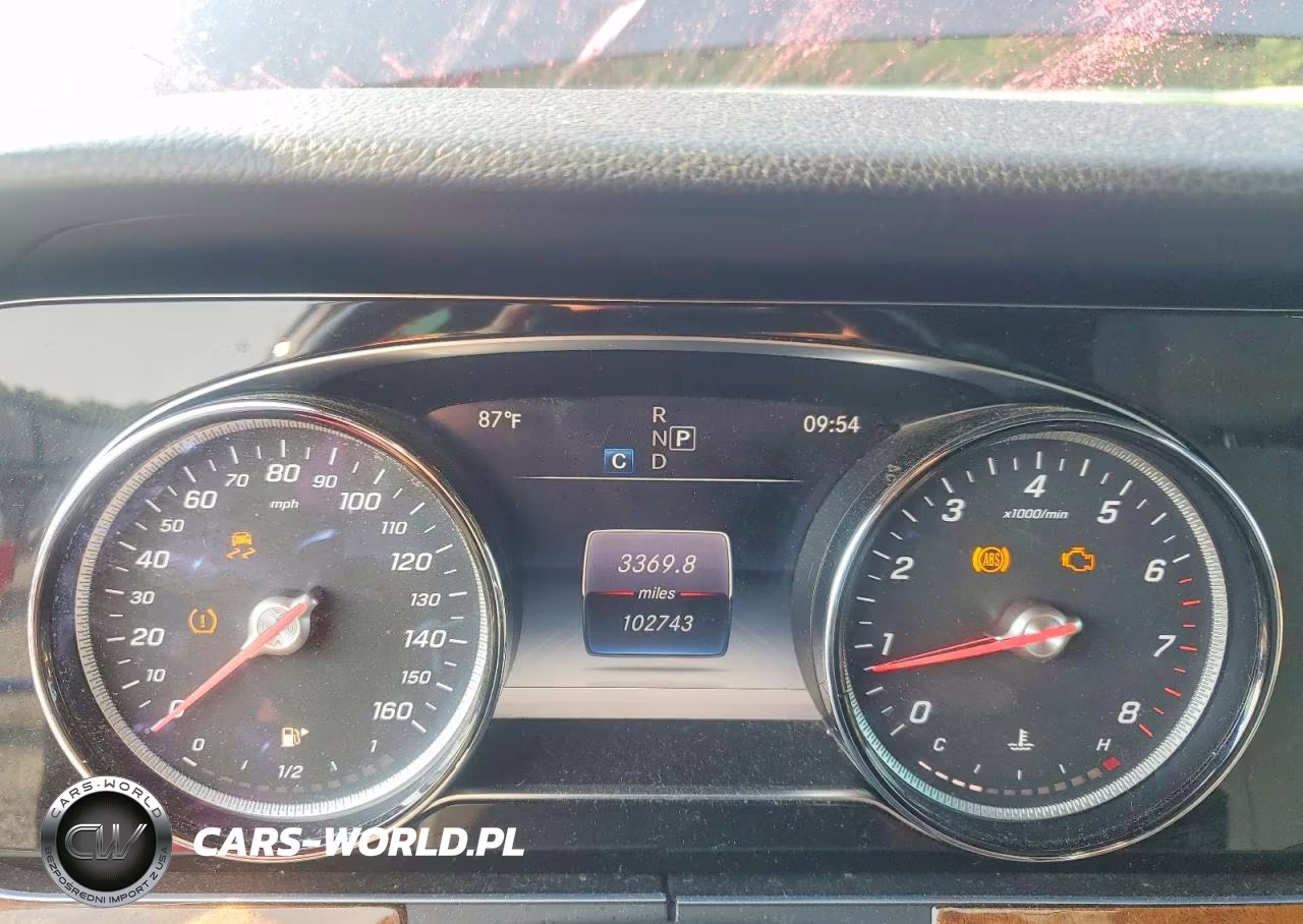 2017 Mercedes-Benz E 300 4Matic VIN:WDDZF4KB8HA235222 - 9