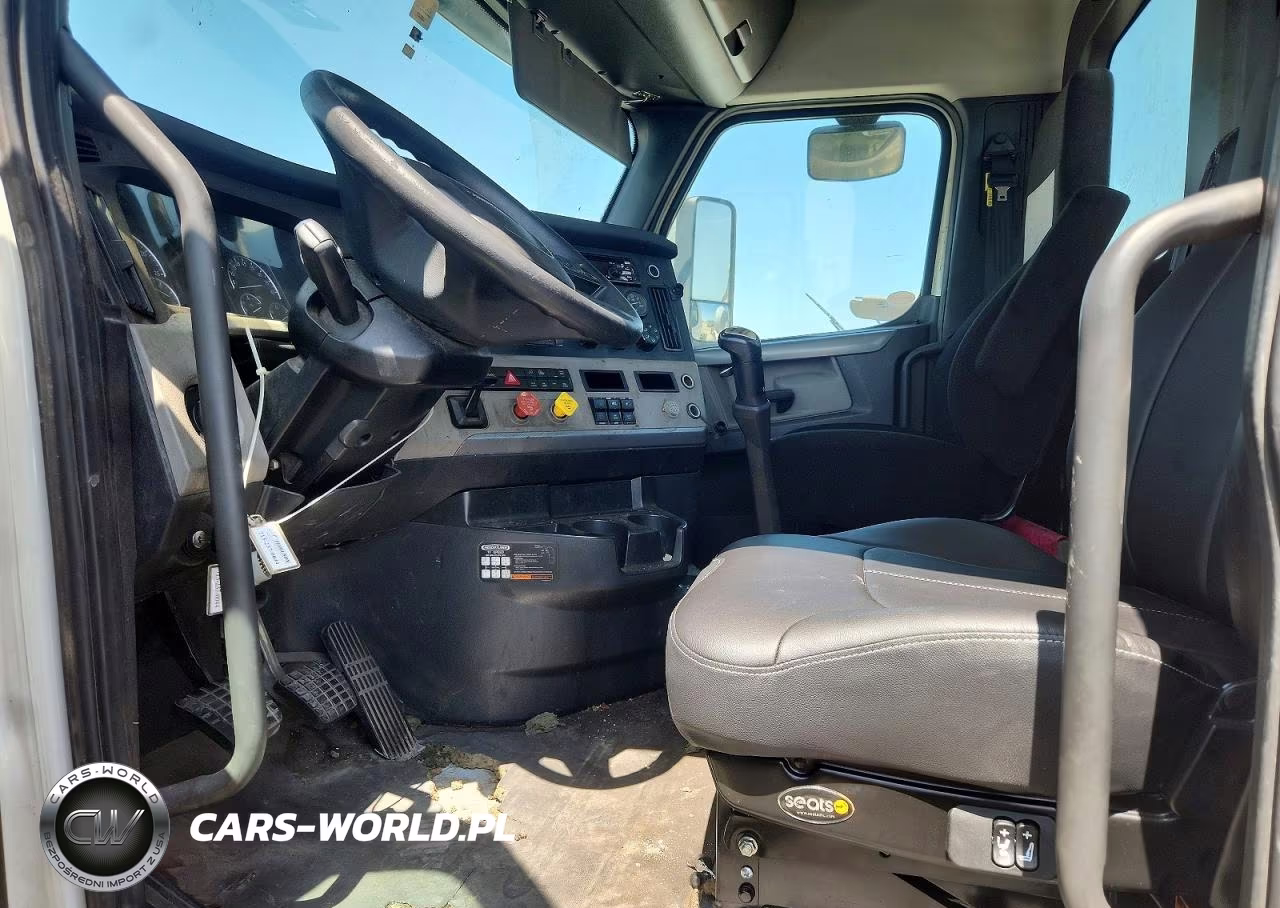 2019 Freightliner Cascadia 126 Semi Truck VIN:3AKJHLDV3KSKJ2913 - 7