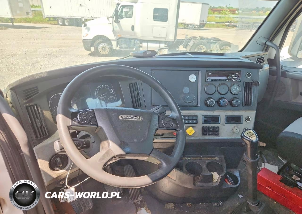 2019 Freightliner Cascadia 126 Semi Truck VIN:3AKJHLDV3KSKJ2913 - 8