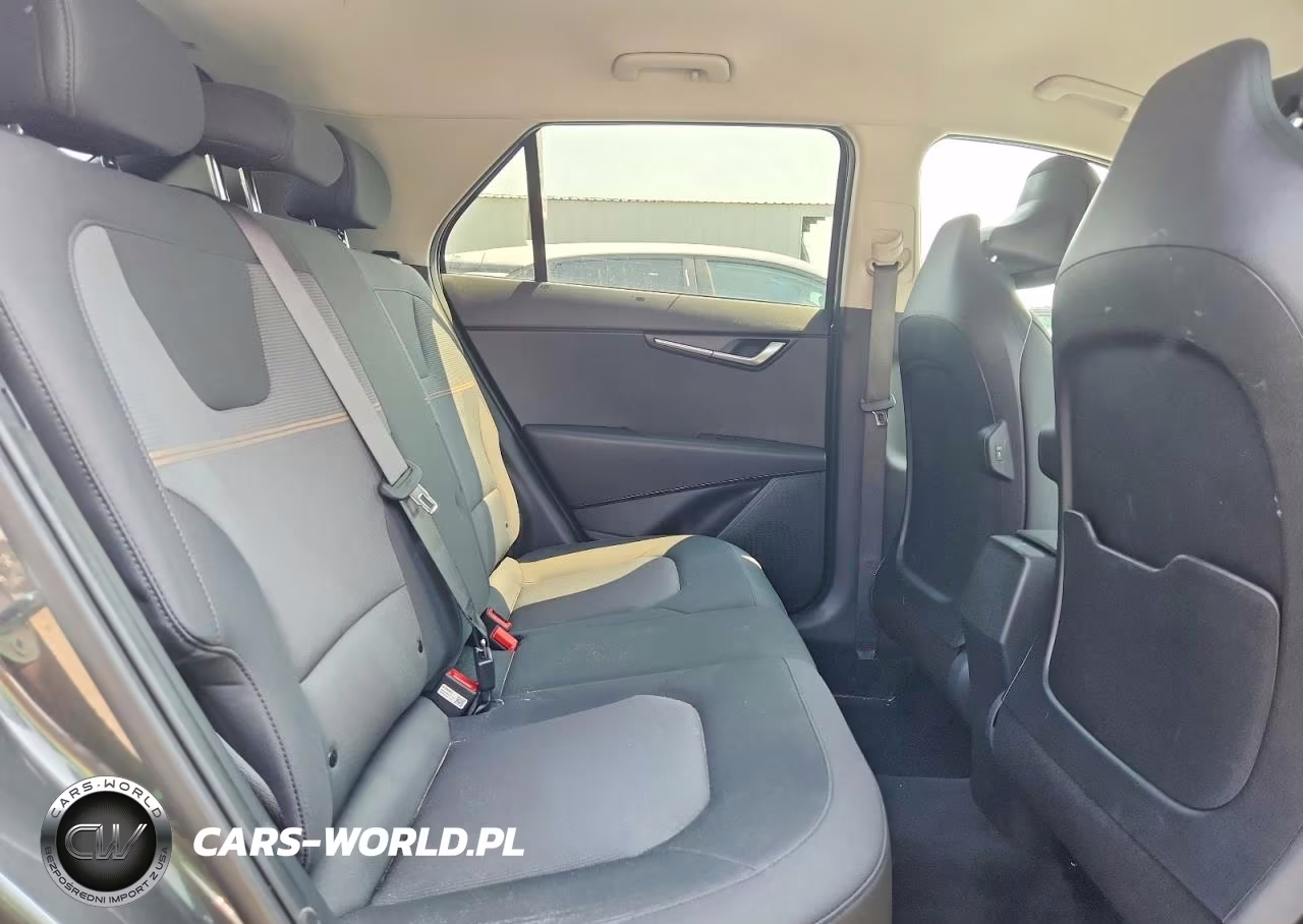 2026 Kia Niro Lx VIN:KNDCP3LE4T5330748 - 11