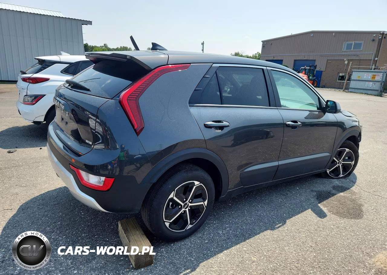2026 Kia Niro Lx VIN:KNDCP3LE4T5330748 - 3