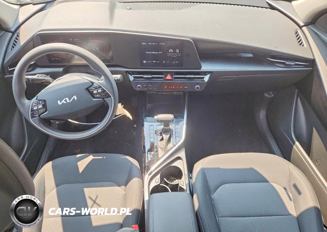 2026 Kia Niro Lx VIN:KNDCP3LE4T5330748 - 8