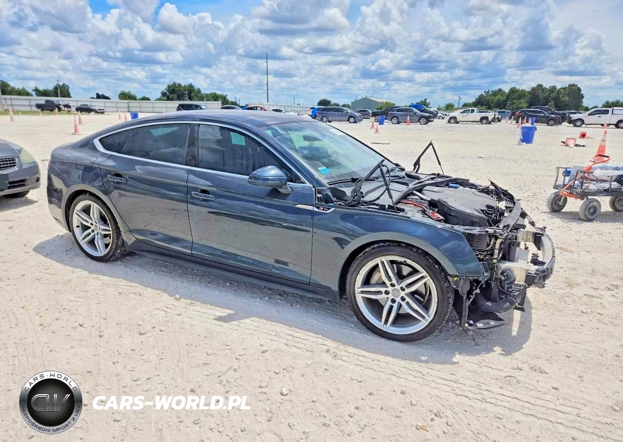2018 Audi A5 Prestige S-Line VIN:WAUFNCF59JA069522 - 4