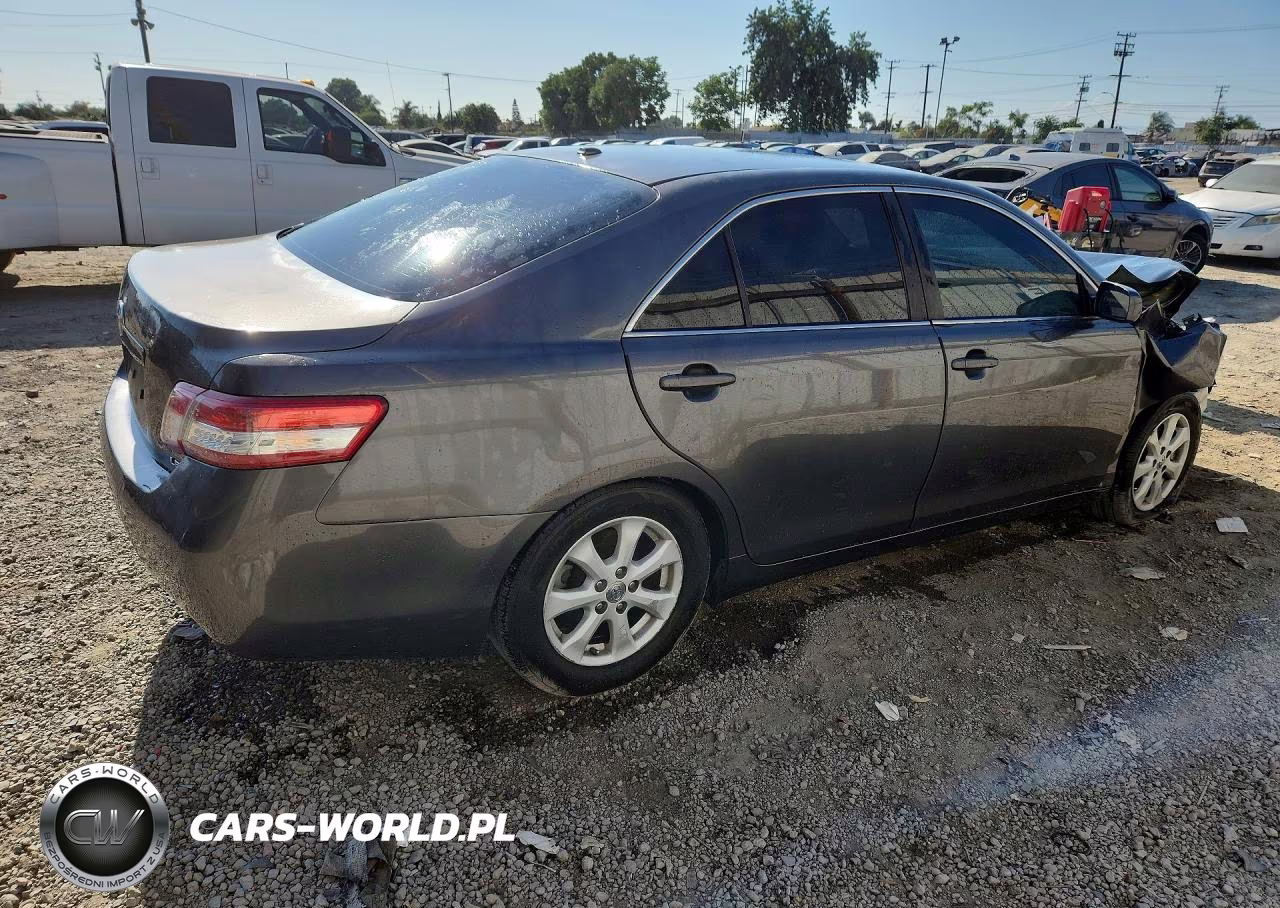 2010 Toyota Camry Le VIN:4T4BF3EK8AR061062 - 3
