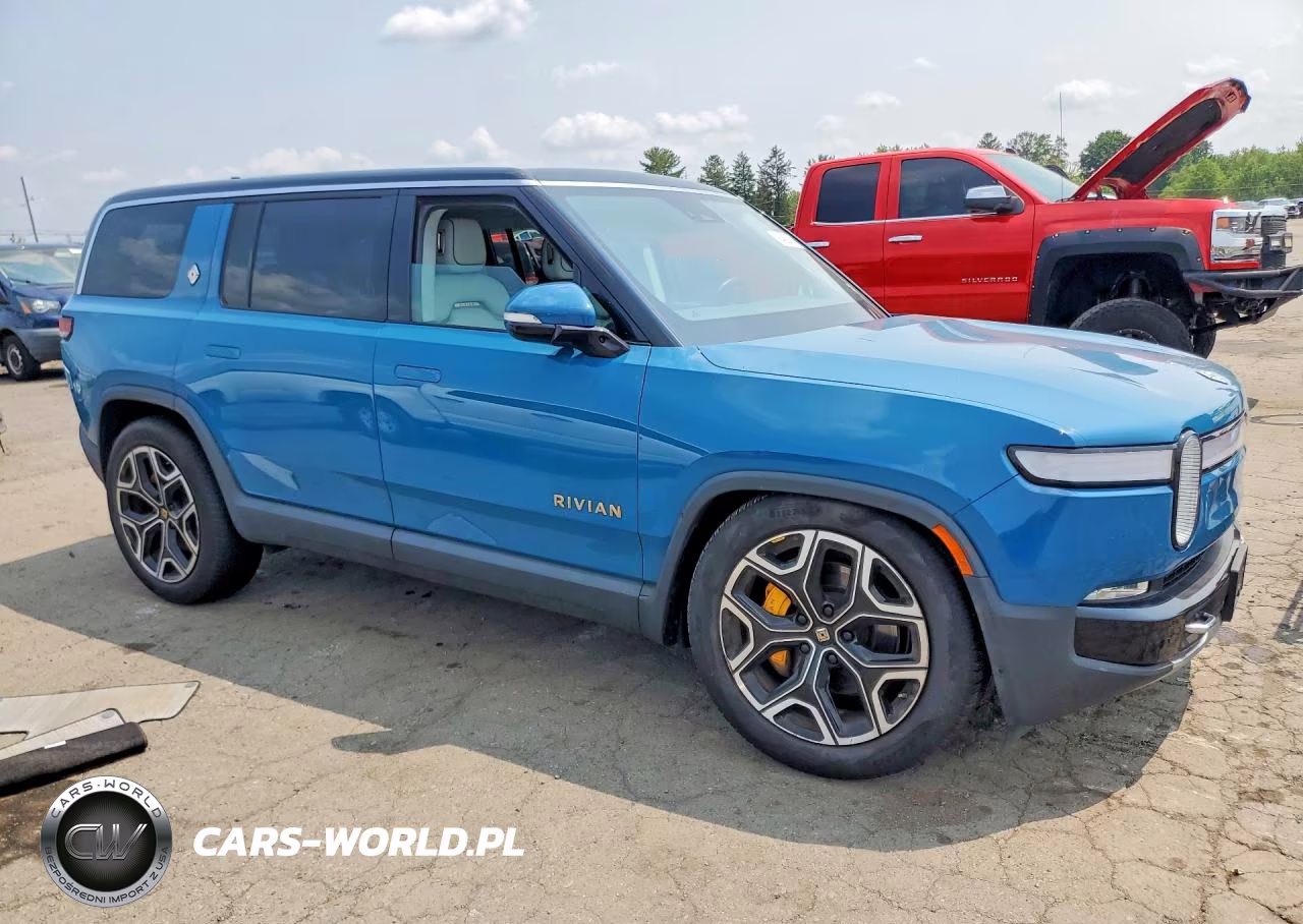 2023 Rivian R1S Launch Edition VIN:7PDSGABL0PN008526 - 4