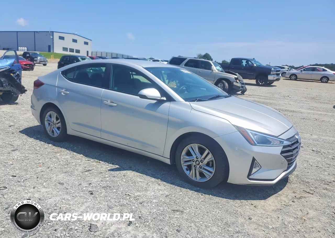 2019 Hyundai Elantra Sel VIN:KMHD84LFXKU737392 - 4