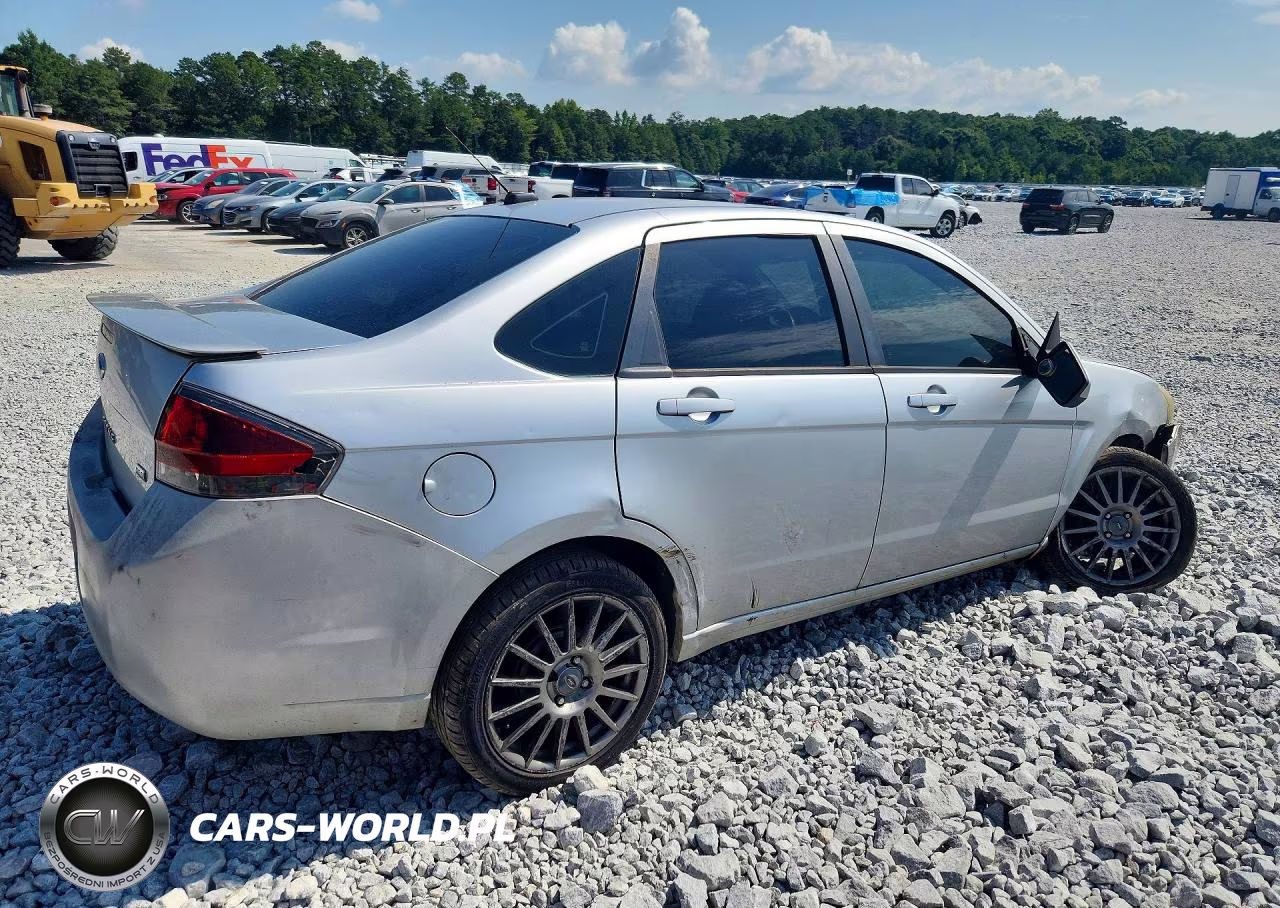 2010 Ford Focus Ses VIN:1FAHP3GN0AW225797 - 3