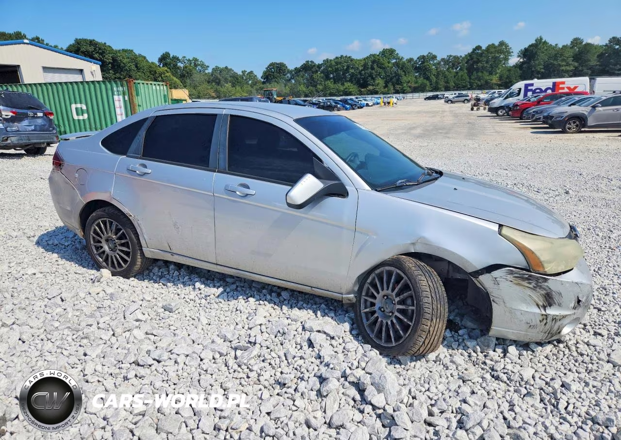 2010 Ford Focus Ses VIN:1FAHP3GN0AW225797 - 4