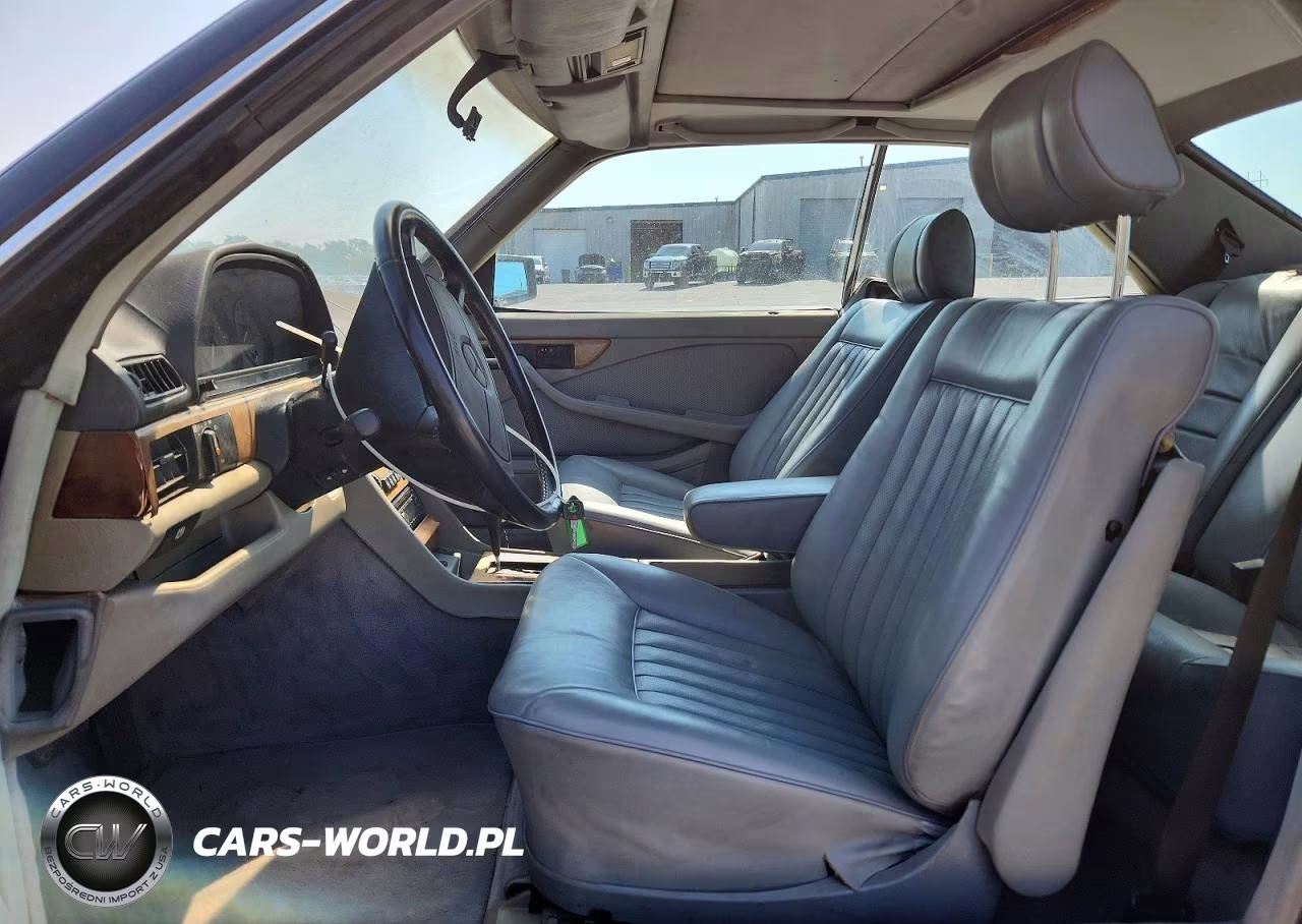 1988 Mercedes-Benz 560 Sec VIN:WDBCA45D3JA378644 - 7