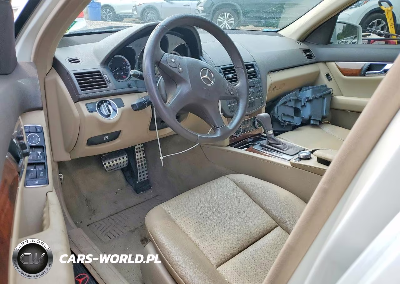 2011 Mercedes-Benz C 300 4Matic VIN:WDDGF8BB7BR183105 - 8