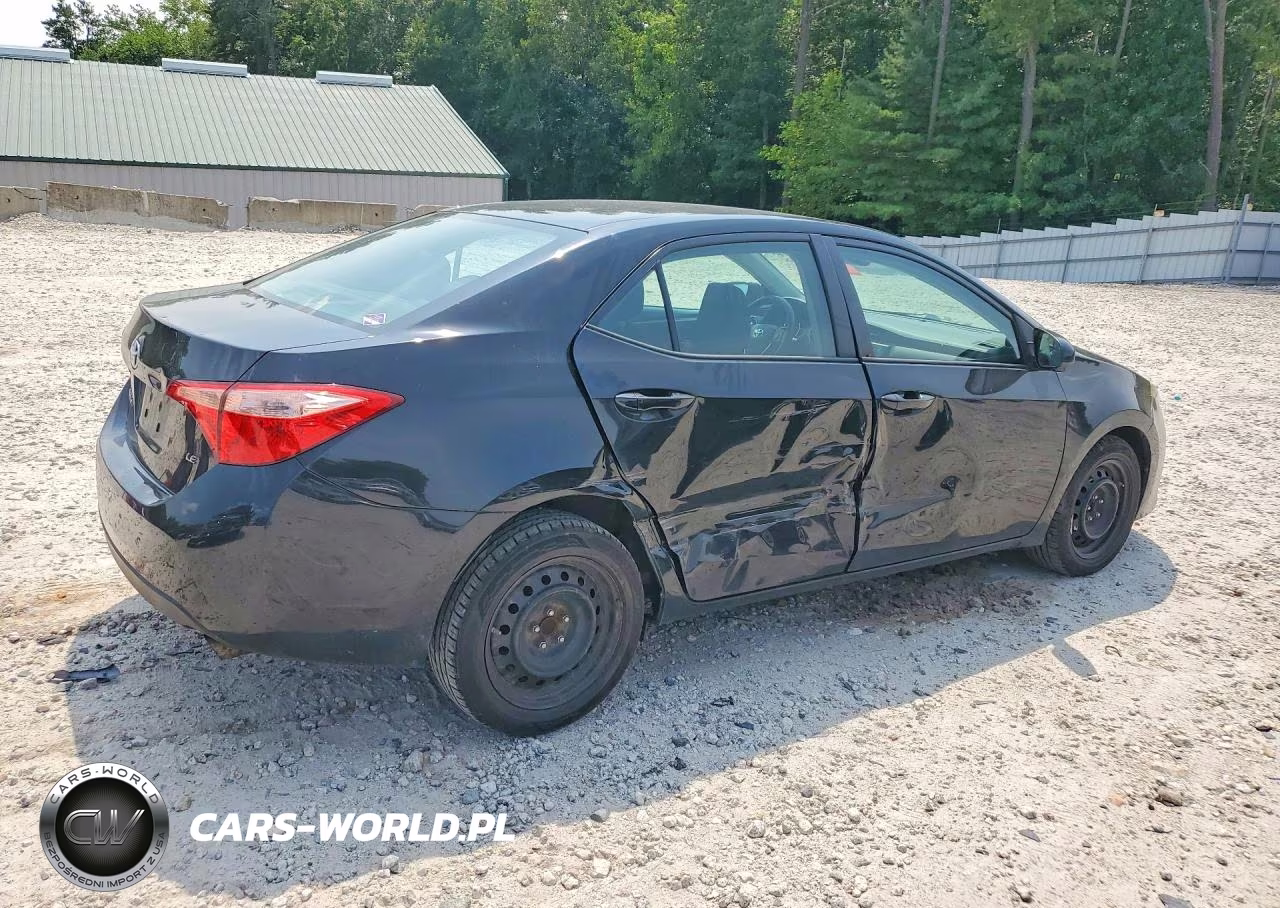2017 Toyota Corolla Le VIN:2T1BURHE1HC958177 - 3