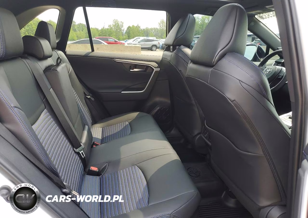 2025 Toyota Rav4 Xse VIN:4T3E6RFV0SU199061 - 11