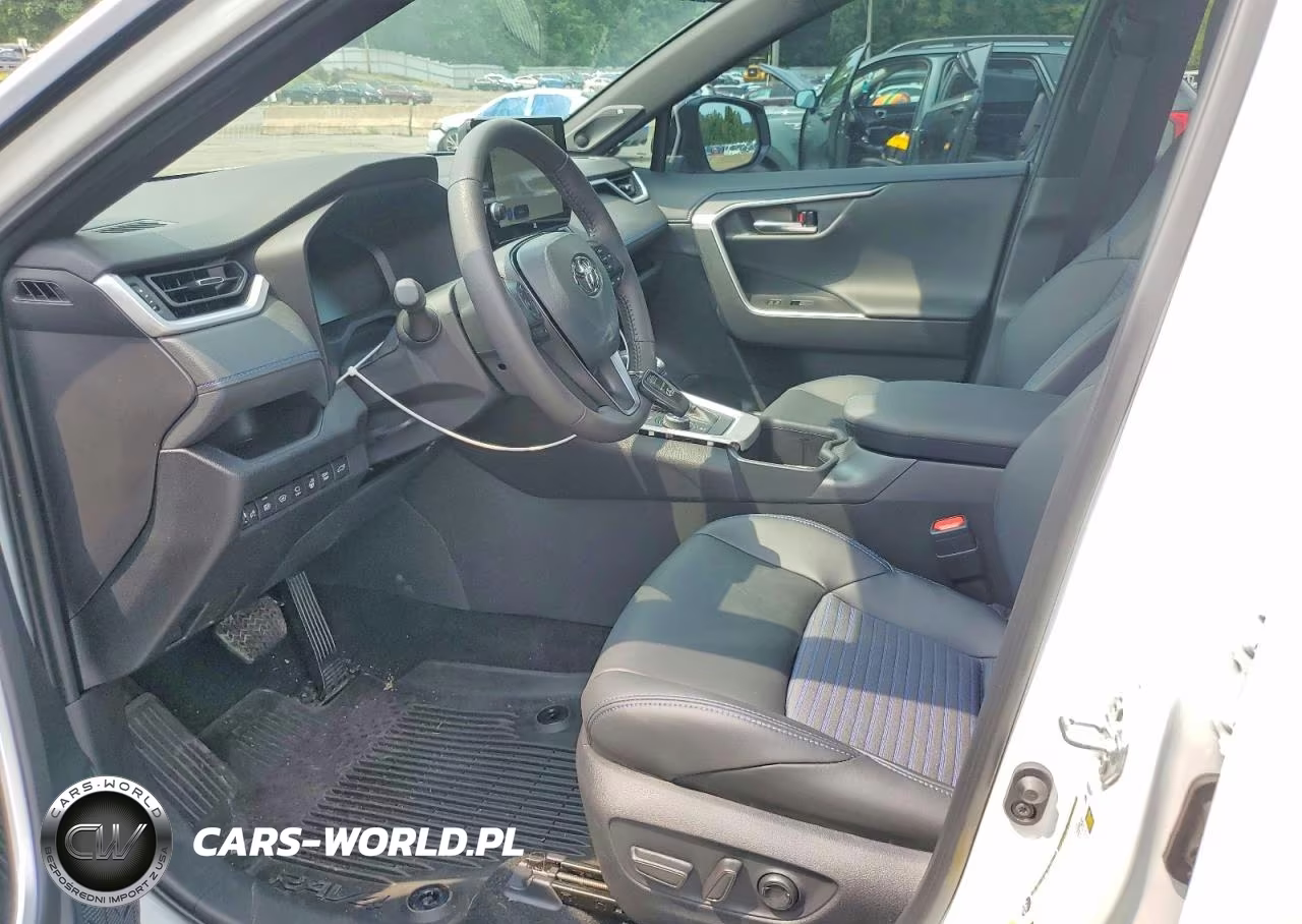 2025 Toyota Rav4 Xse VIN:4T3E6RFV0SU199061 - 7