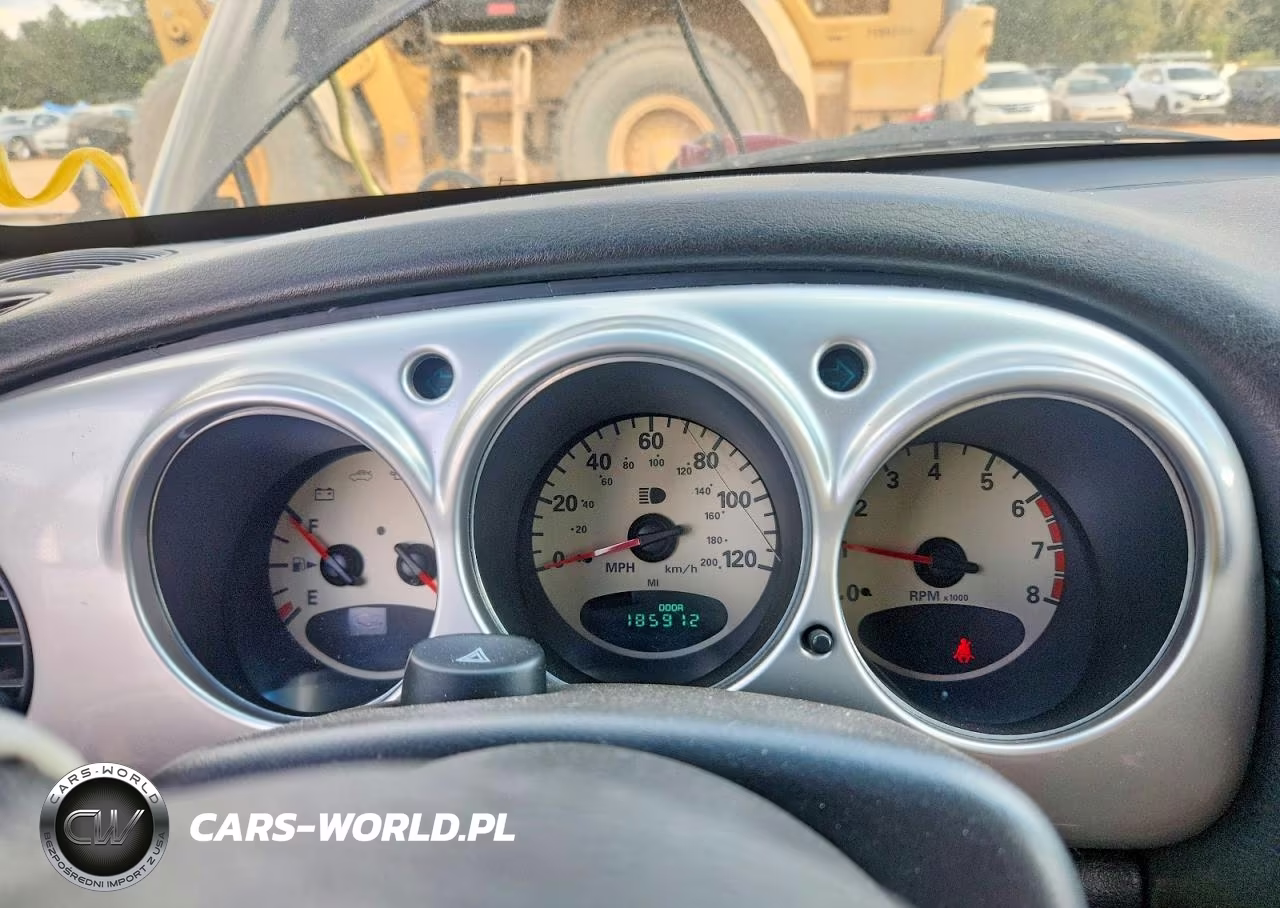 2005 Chrysler Pt Cruiser Touring VIN:3C4FY58B35T506518 - 9
