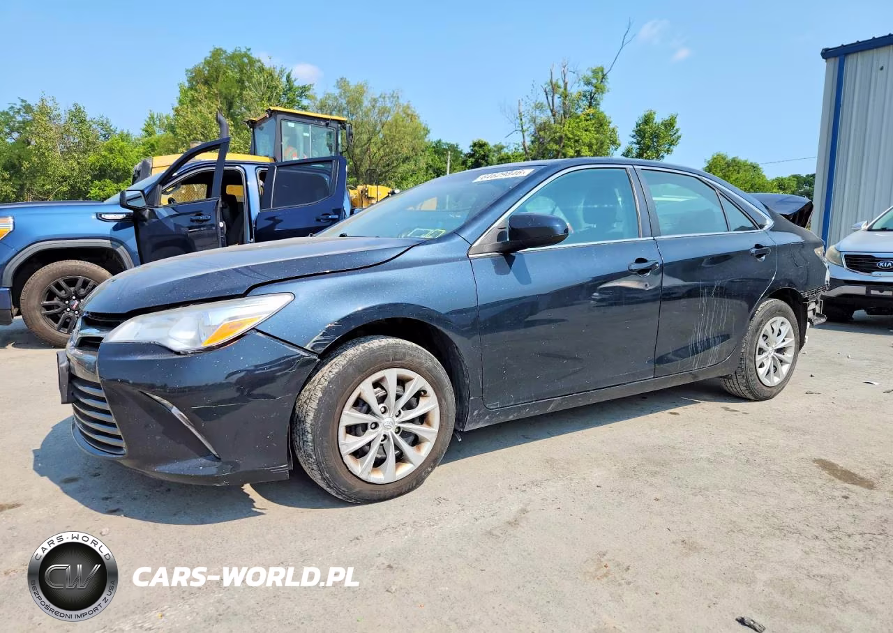 2017 Toyota Camry Le – zdjęcie 1 z 12