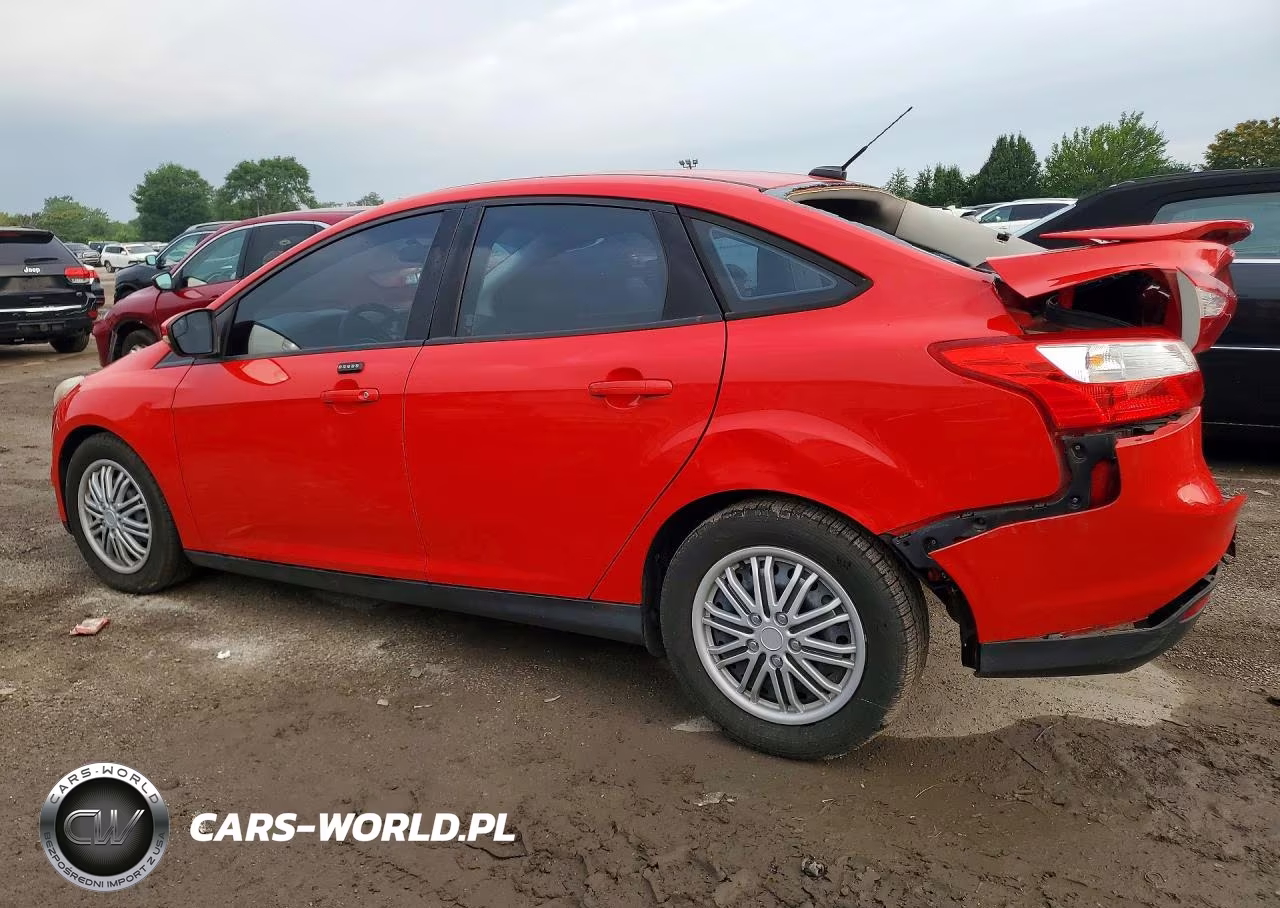 FORD FOCUS SE VIN:1FADP3F23EL270004 - 2