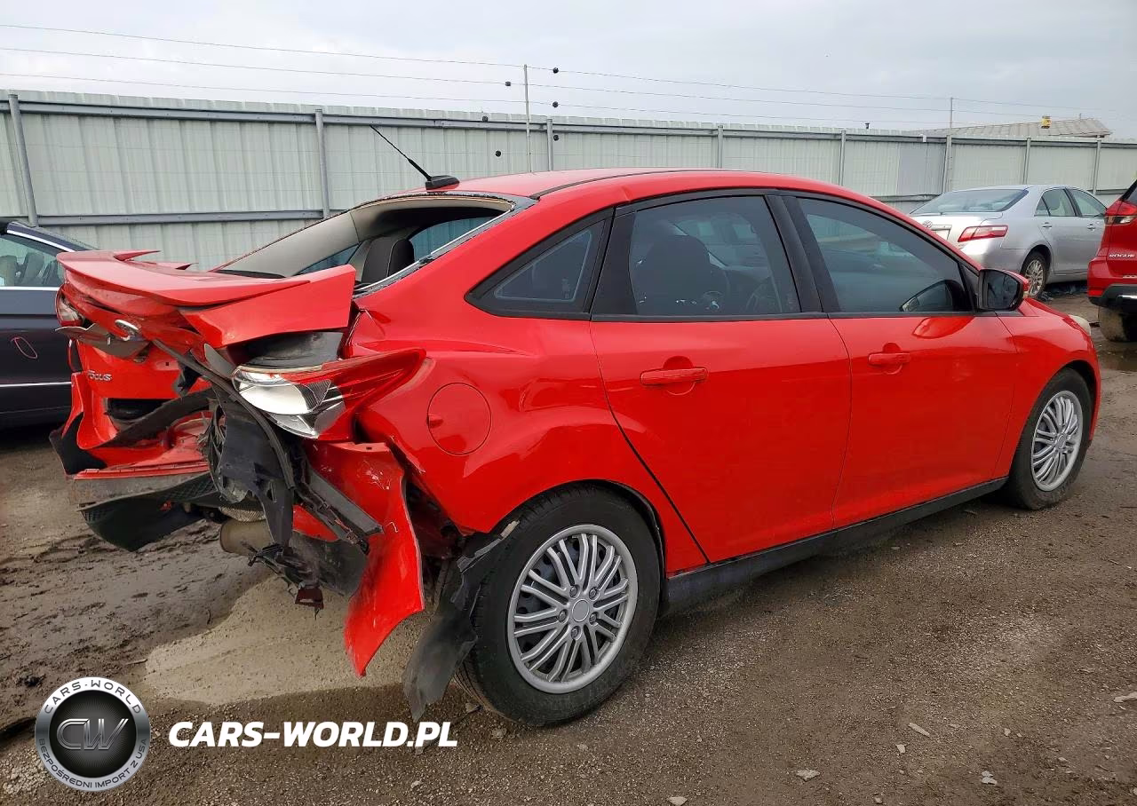 FORD FOCUS SE VIN:1FADP3F23EL270004 - 3