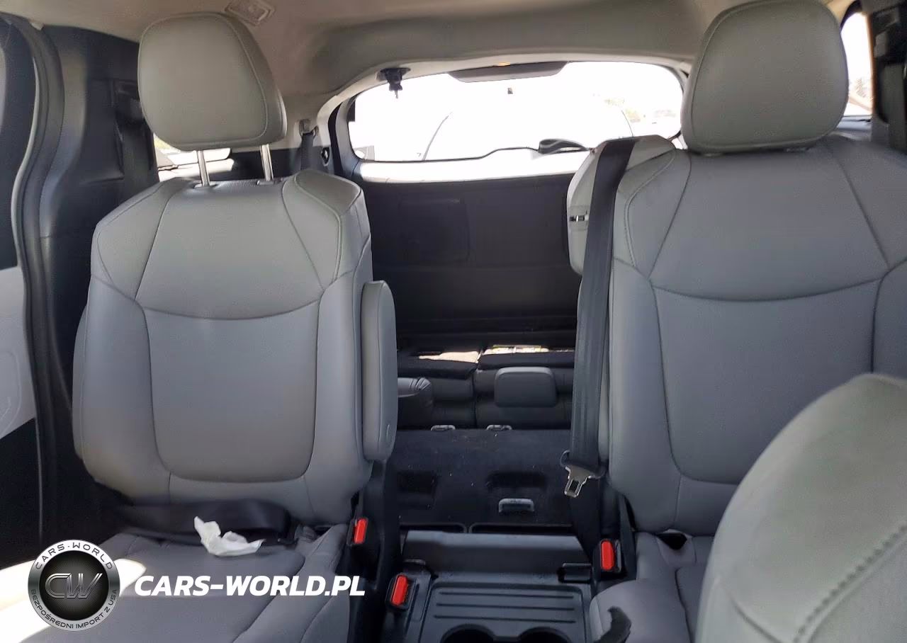 2026 Toyota Sienna Xle 8-Passenger VIN:5TDYRKEC4TS307745 - 10