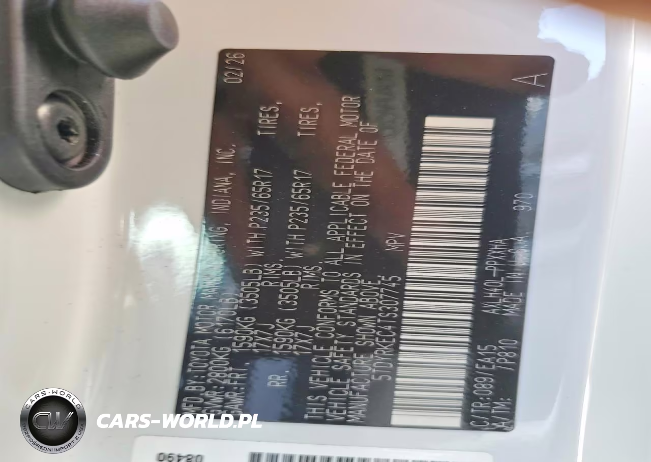 2026 Toyota Sienna Xle 8-Passenger VIN:5TDYRKEC4TS307745 - 13