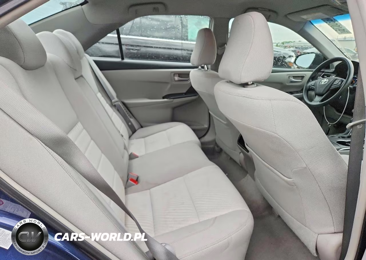 2015 Toyota Camry Hybrid Le VIN:4T1BD1FK2FU170756 - 10