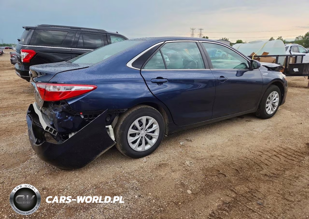 2015 Toyota Camry Hybrid Le VIN:4T1BD1FK2FU170756 - 3