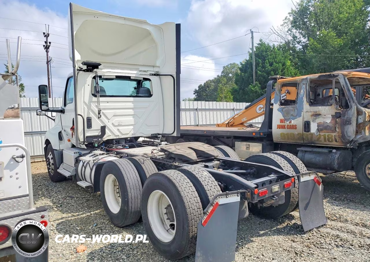2020 International Lt625 Semi Truck VIN:3HSDZTZR3LN844630 - 2
