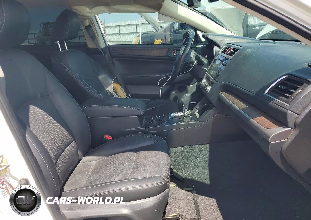 2017 Subaru Outback 3.6R Limited VIN:4S4BSENC3H3388026 - 7