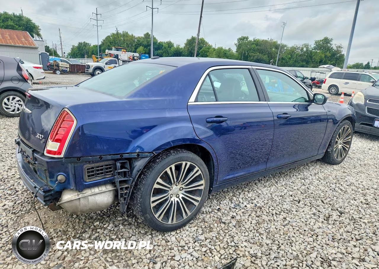 2013 Chrysler 300 S VIN:2C3CCABG3DH703294 - 3
