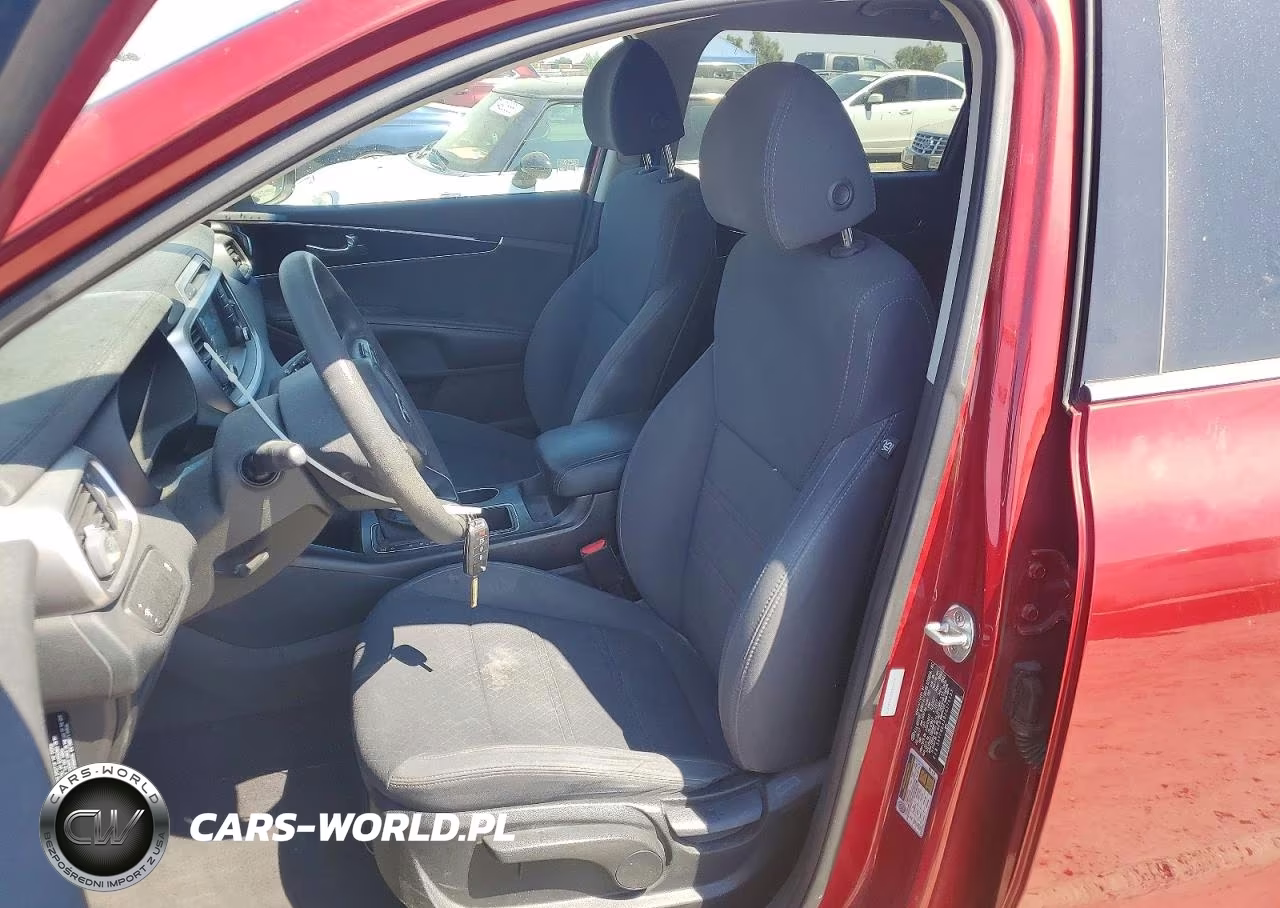 2018 Kia Sorento Lx VIN:5XYPGDA39JG375133 - 7