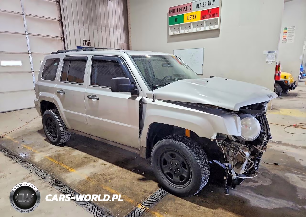 2010 Jeep Patriot Sport VIN:1J4NF1GB9AD671737 - 4