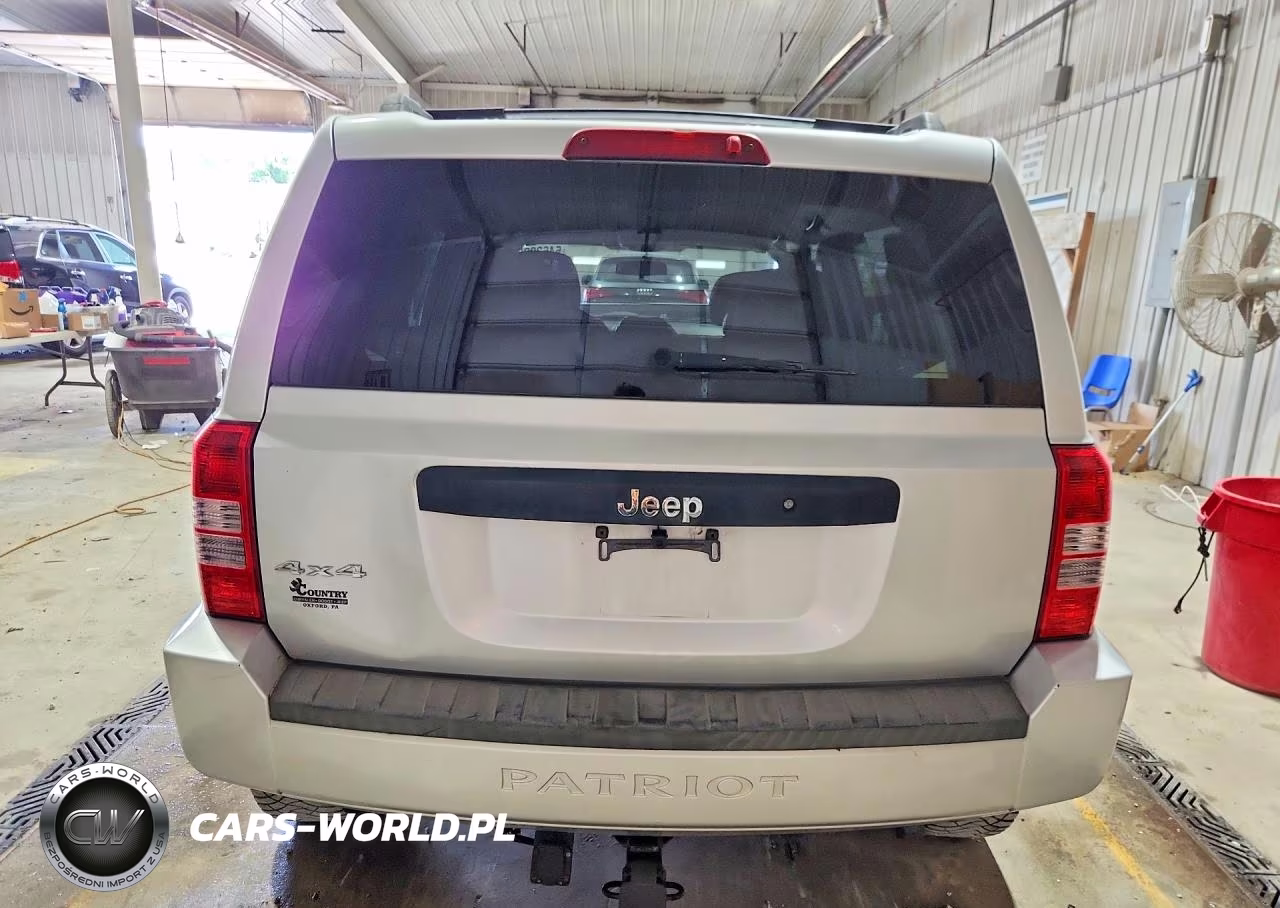 2010 Jeep Patriot Sport VIN:1J4NF1GB9AD671737 - 6