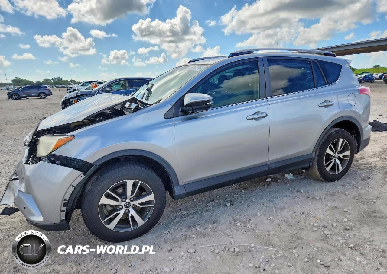 2018 Toyota Rav4 Xle – zdjęcie 1 z 13