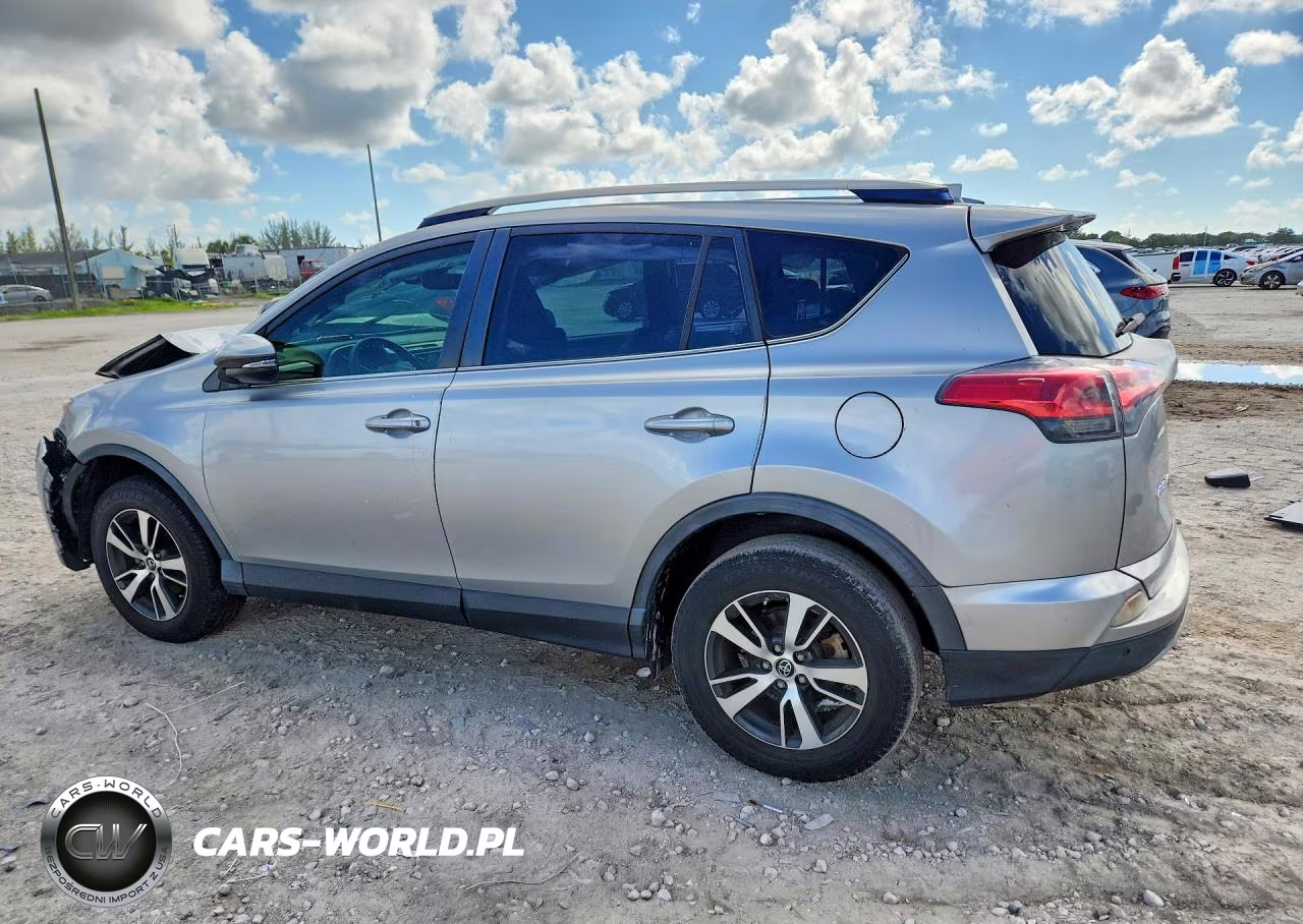 2018 Toyota Rav4 Xle VIN:JTMWFREVXJJ169309 - 2