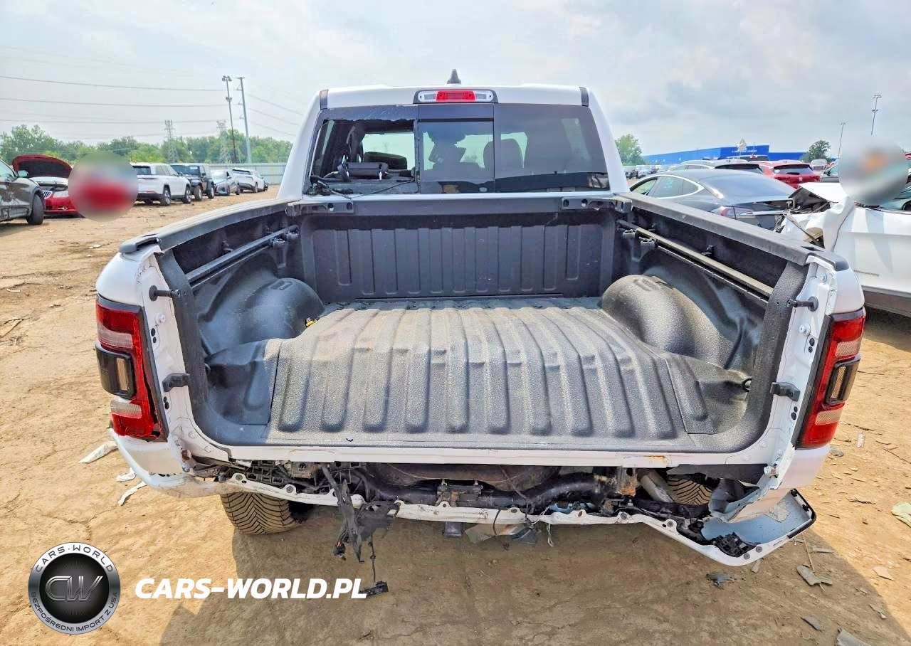 2021 Ram 1500 Laramie VIN:1C6RRFJG2MN836324 - 6