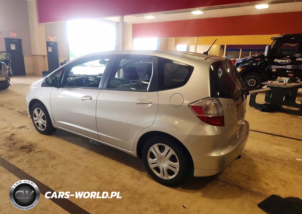 2011 Honda Fit VIN:JHMGE8H33BC008512 - 2