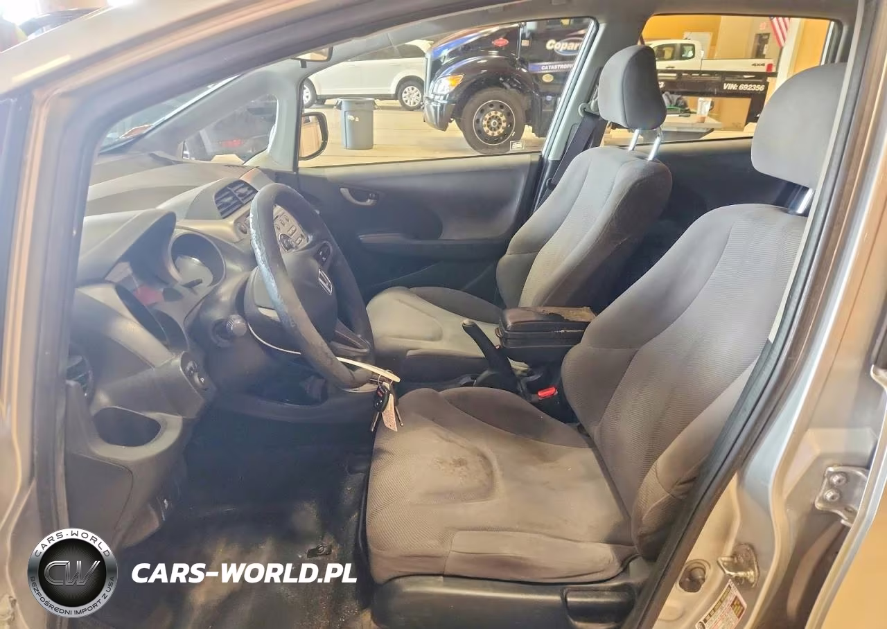 2011 Honda Fit VIN:JHMGE8H33BC008512 - 7