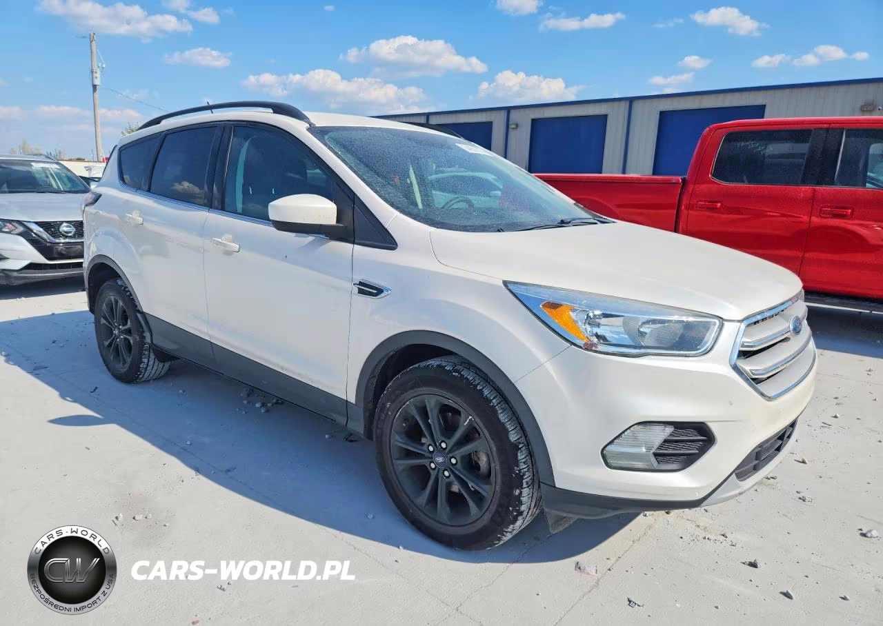 2018 Ford Escape Se VIN:1FMCU0GD1JUA83342 - 4
