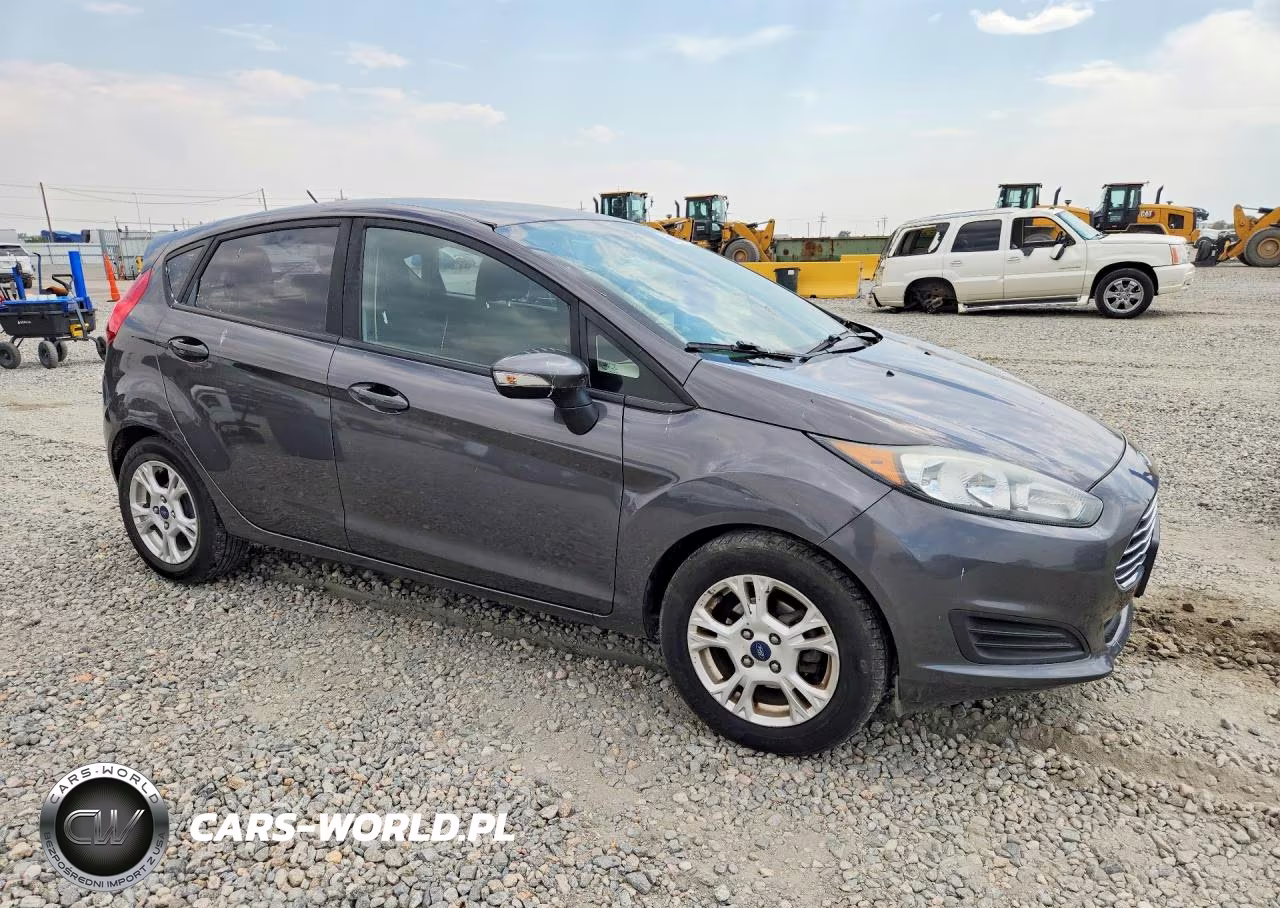2015 Ford Fiesta Se VIN:3FADP4EJXFM167161 - 4