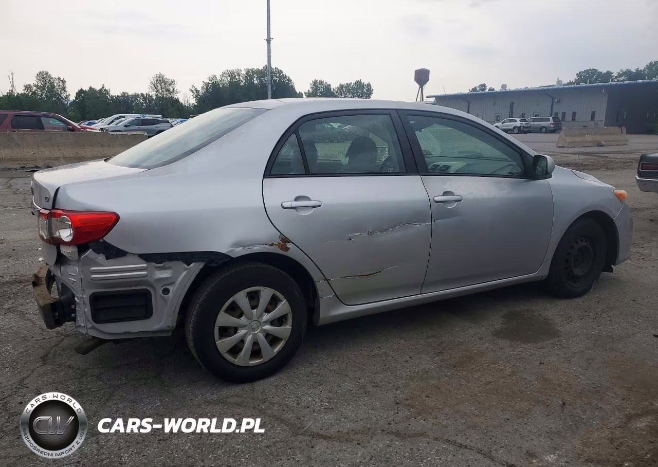 2011 Toyota Corolla Le VIN:JTDBU4EE5BJ106546 - 3