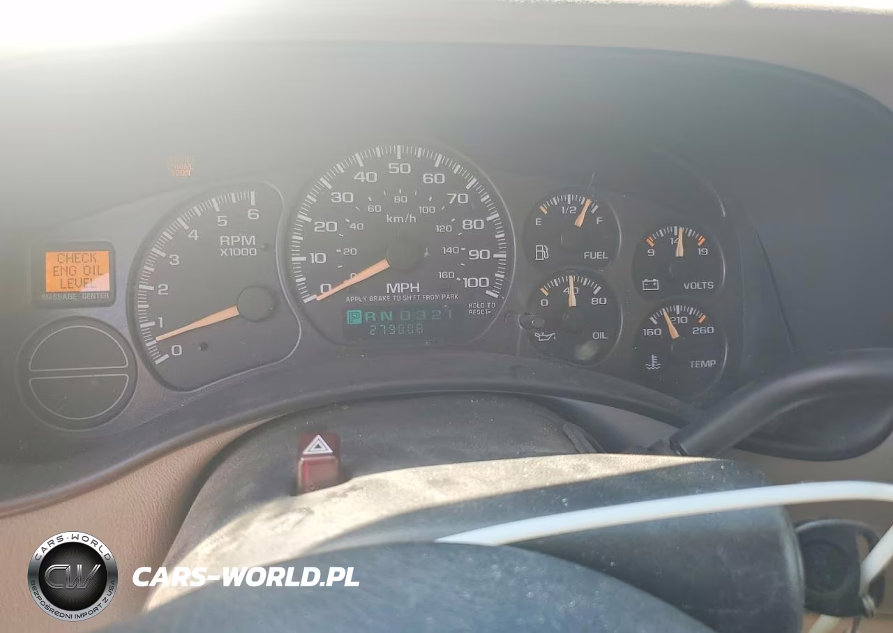 2002 Chevrolet Suburban C1500 VIN:1GNEC16Z12J128342 - 9
