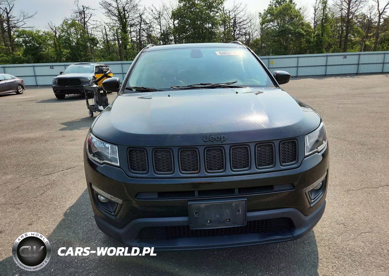 2019 Jeep Compass Latitude VIN:3C4NJDBB7KT818176 - 5