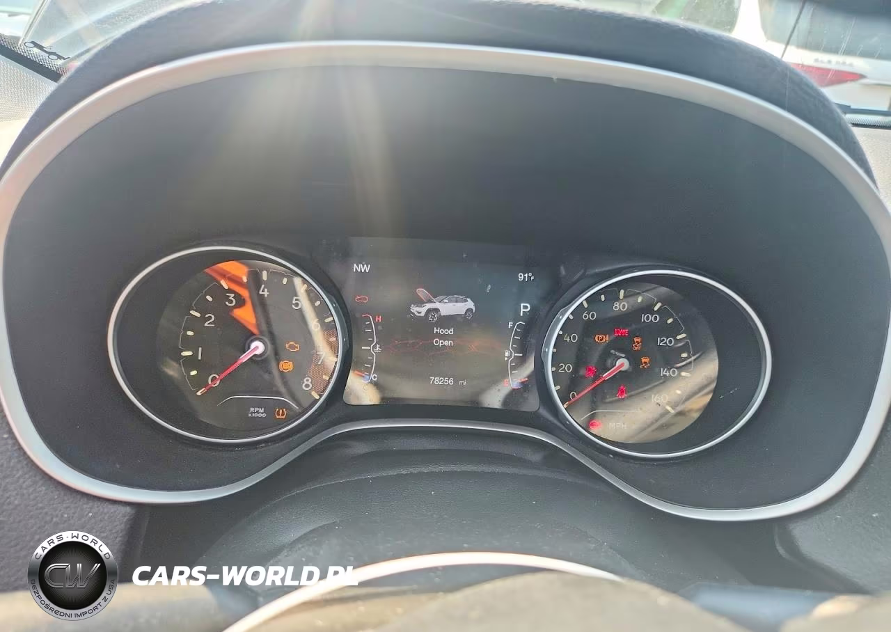 2019 Jeep Compass Latitude VIN:3C4NJDBB7KT818176 - 9