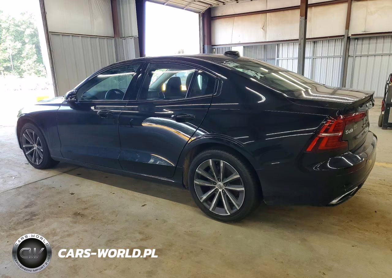 2022 Volvo S60 B5 Momentum VIN:7JRL12TZ3NG189713 - 2
