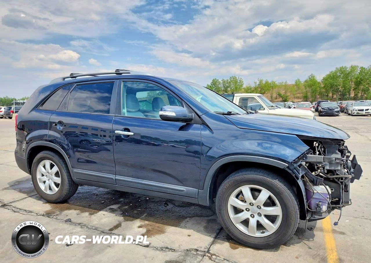 2012 Kia Sorento Lx VIN:5XYKT3A60CG257467 - 4