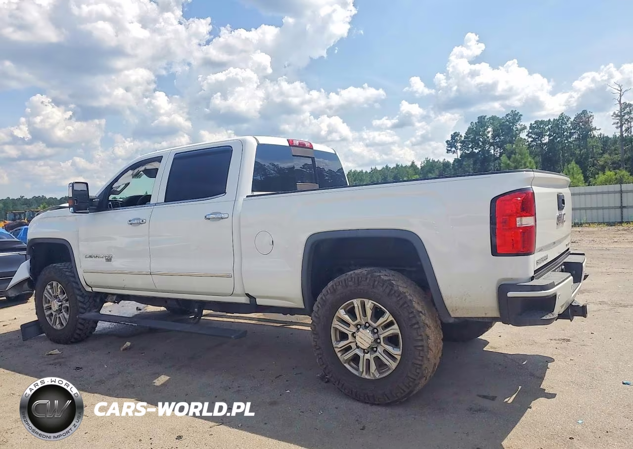 2018 GMC Sierra K2500 Denali VIN:1GT12UEYXJF285633 - 2