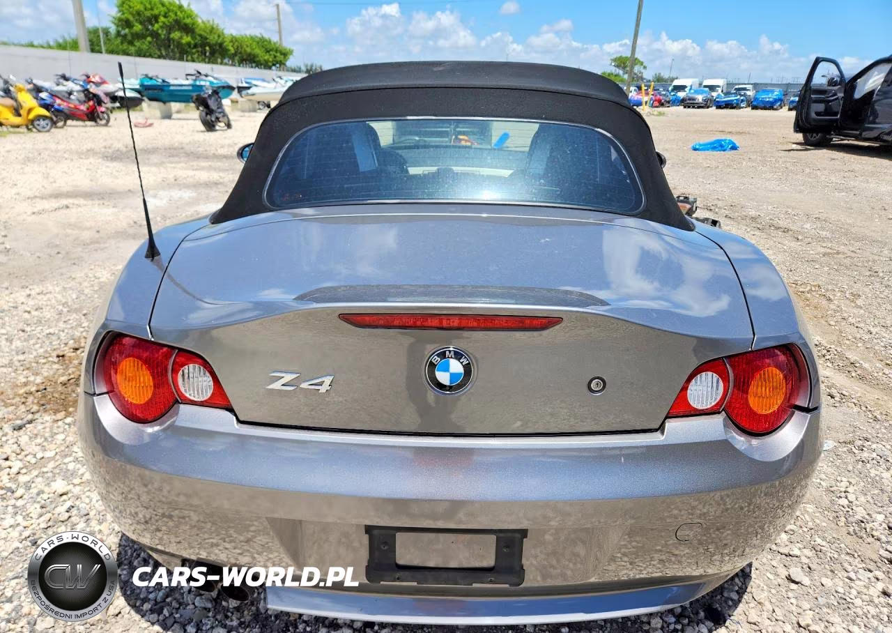 2003 BMW Z4 3.0 VIN:4USBT53423LT22910 - 6